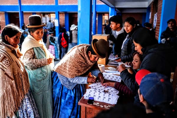Oggi la Bolivia vota, ultima possibilità del MAS per scongiurare la restaurazione in atto
