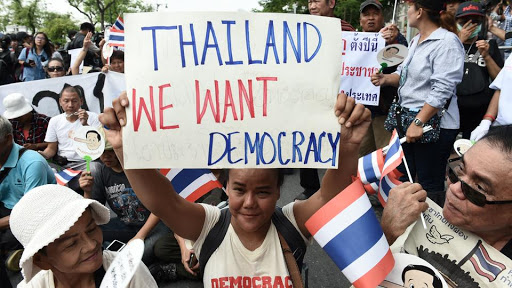 Cosa succede in Thailandia?  Il Governo dichiara lo stato di emergenza