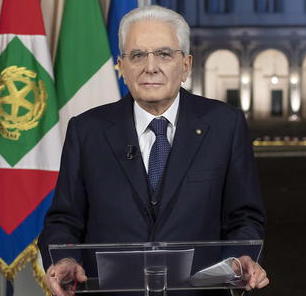 Scalfito pure Mattarella