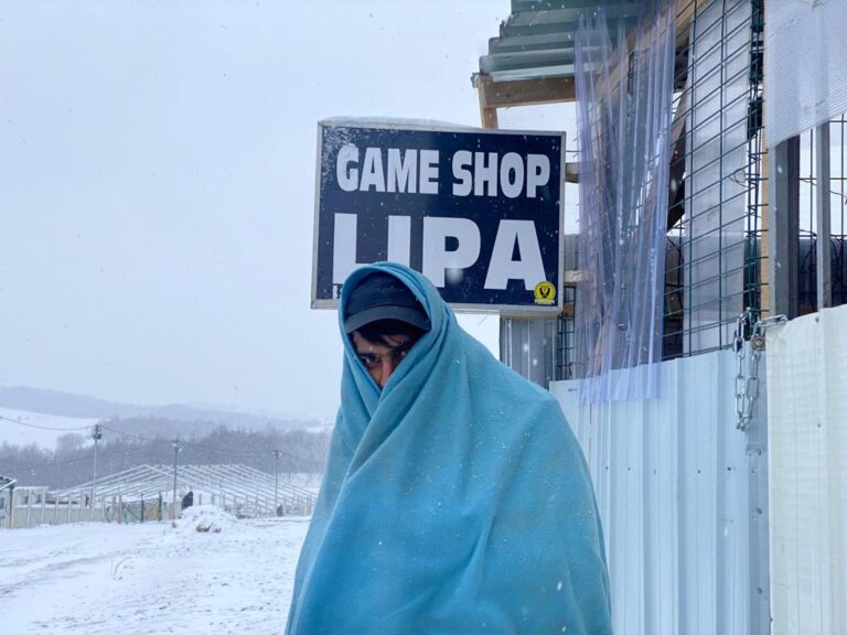 Migranti: Bosnia Erzegovina, lager d’Europa