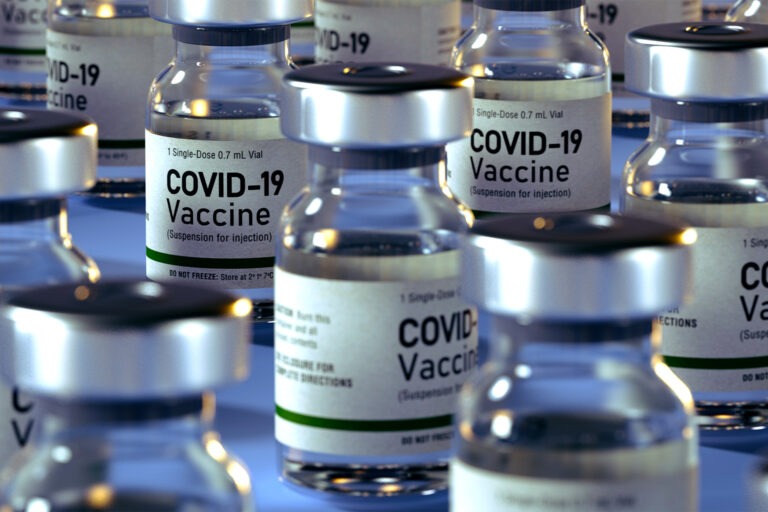 Pandemia, infodemia e sindemia: Covid-19 e vaccini