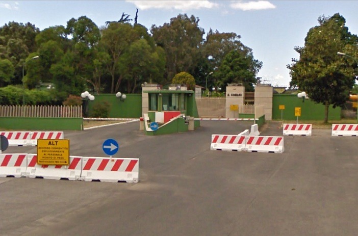 Il coraggio di Giulia che ha portato in Tribunale l’Aeronautica Militare Italiana. Via al processo per nonnismo. Lei parte civile