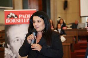 Marilena Natale: la giornalista che sprona i cittadini a denunciare. A lei Articolo21 dedica la giornata contro la violenza sulle donne