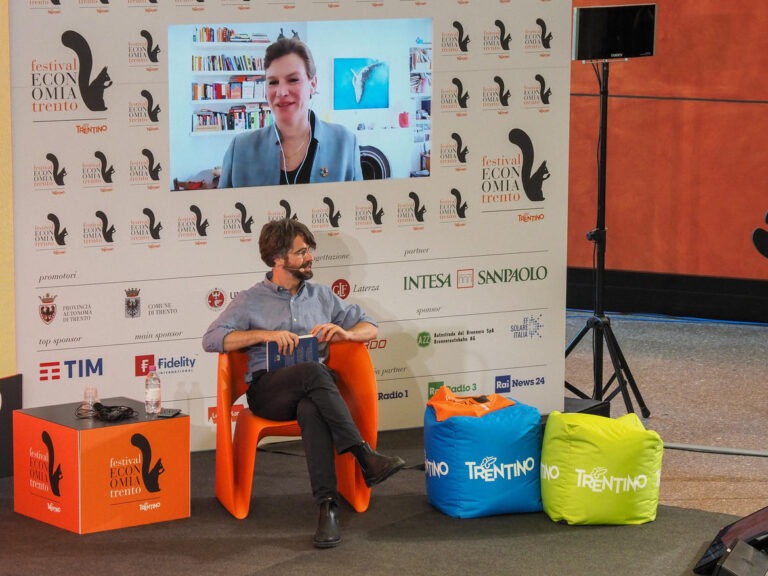 L’economista Mariana Mazzucato in “Missione” con Pietro Del Soldà al Festival dell’Economia di Trento. 4 giugno 2021