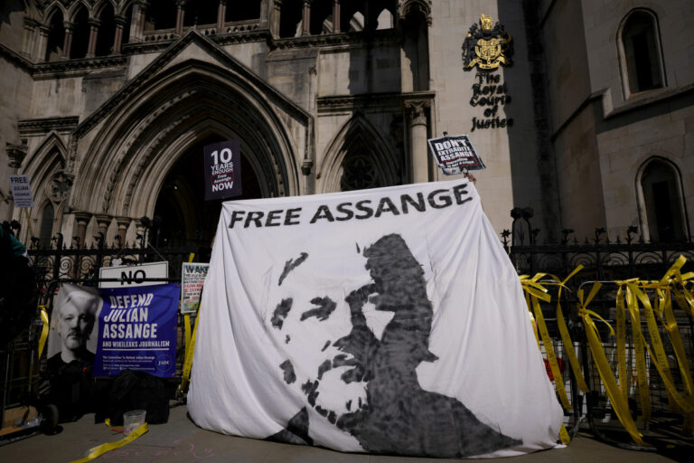 Assange civis romanus