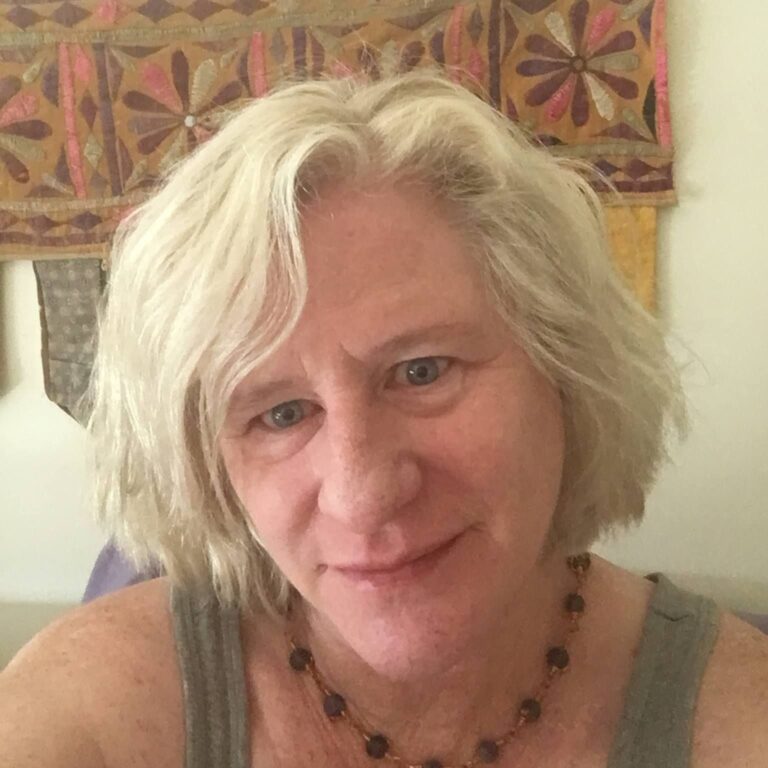 Da Genova a Greta, la felicità è fare qualcosa di più grande di noi stessi insieme. Intervista con Hilary McQuie