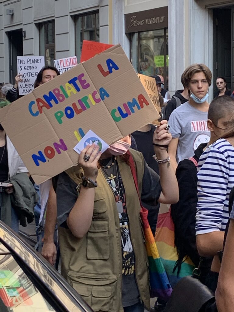 #GlobalClimateStrike: i giovani in piazza hanno compreso la gravità della crisi socioambientale. E i grandi?