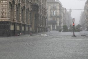 L’alluvione di Catania simbolo del totale degrado nazionale
