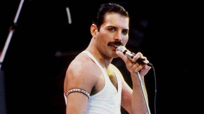 Freddie Mercury, rapsodia della passione