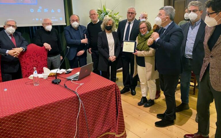 Giulietti all’incontro sul ruolo culturale del ‘Trentino’: «La chiusura del giornale non è un problema locale»