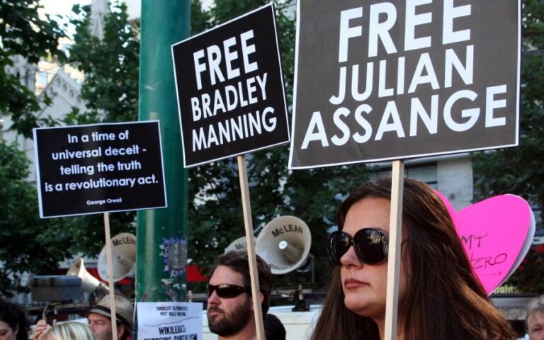 Assange, Ifj: “Estradizione sarebbe un segnale disastroso per la libertà di informazione”