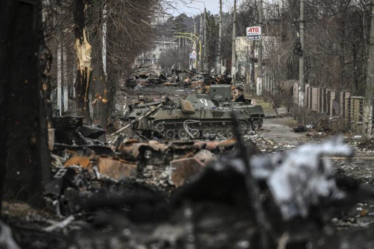 Ucraina. Per raggiungere la pace sminiamo il conflitto dal fatalismo bellico