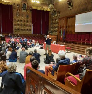 All’Università di Padova Julia Cagè e Marco Paolini hanno inaugurato il corso “Raccontare la verità”