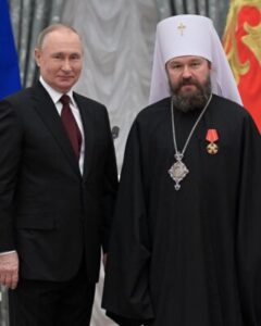 Capire l’allontanamento di Hilarion: è Putin ora il vero patriarca di Mosca?