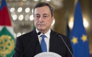 Abbattuto il monumento Draghi: coraggio o viltà?