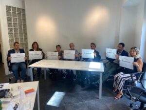 Un flashmob a Napoli per la Novaya Gazeta e il ricordo di Mario Paciolla