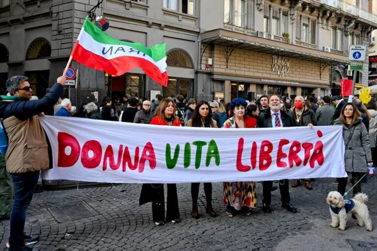 “Diamo voce all’Iran”, a Napoli l’iniziativa con Marisa Laurito