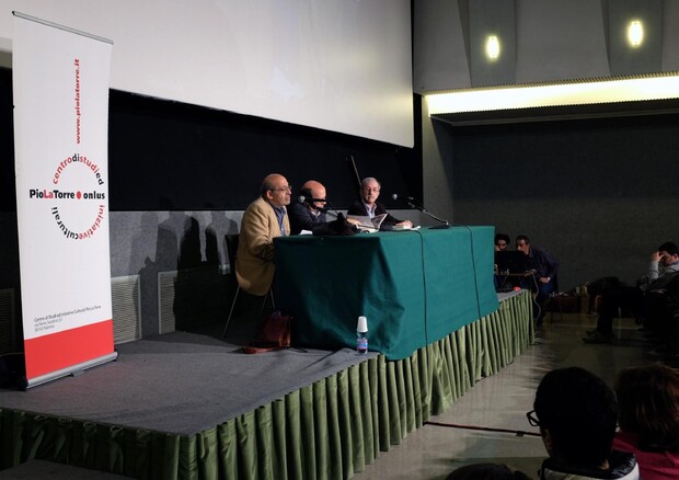 Al Centro Studi Pio La Torre la conferenza del progetto educativo antimafia su “Mafia, antimafia e media”