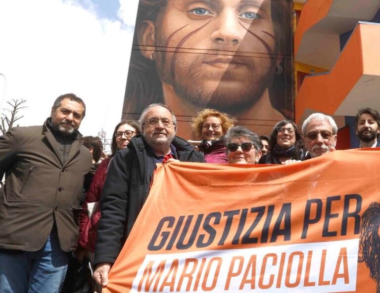 Napoli, scorta mediatica  all’inaugurazione del murale di Jorit per Mario Paciolla