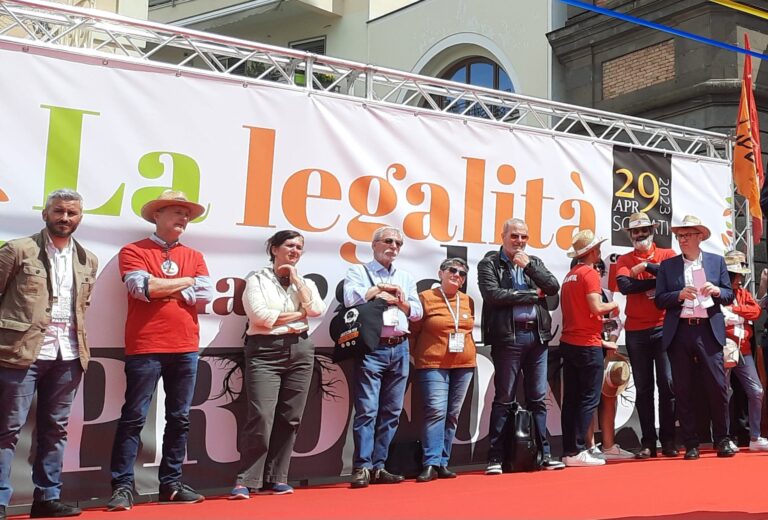I genitori di Mario Paciolla a Scafati per difendere dignità del lavoro e diritti civili