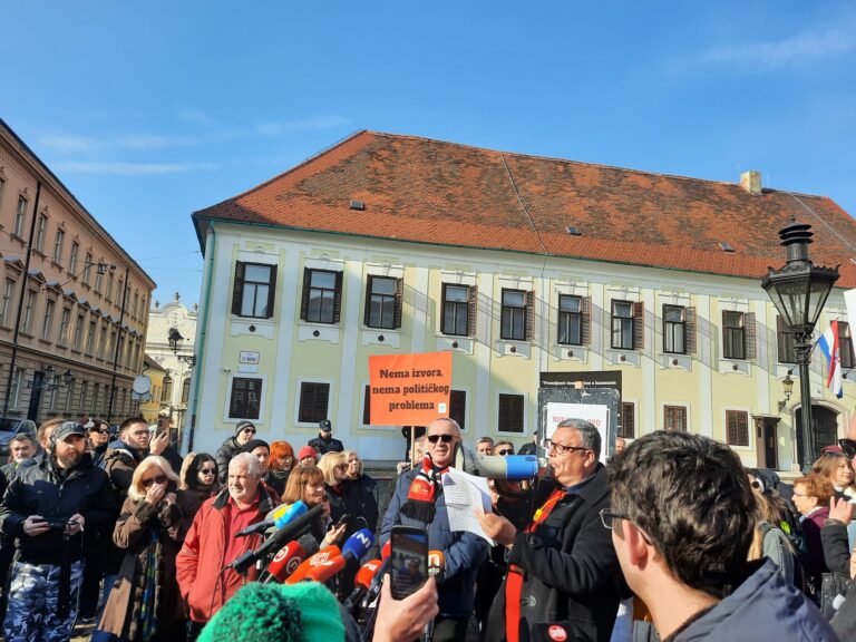 Leggi bavaglio in Croazia, i giornalisti scendono in piazza