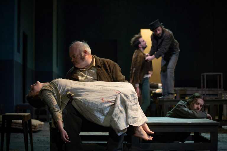 Teatro Argentina. “L’albergo dei poveri”, shakespeariana tragedia sull’umana povertà di spirito
