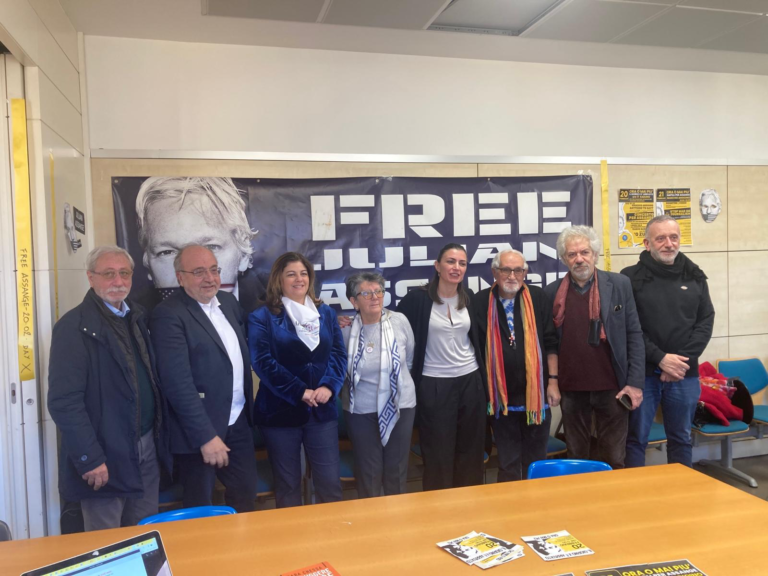 #FreeAssangeNapoli: 20 febbraio manifestazione a Napoli alle 17