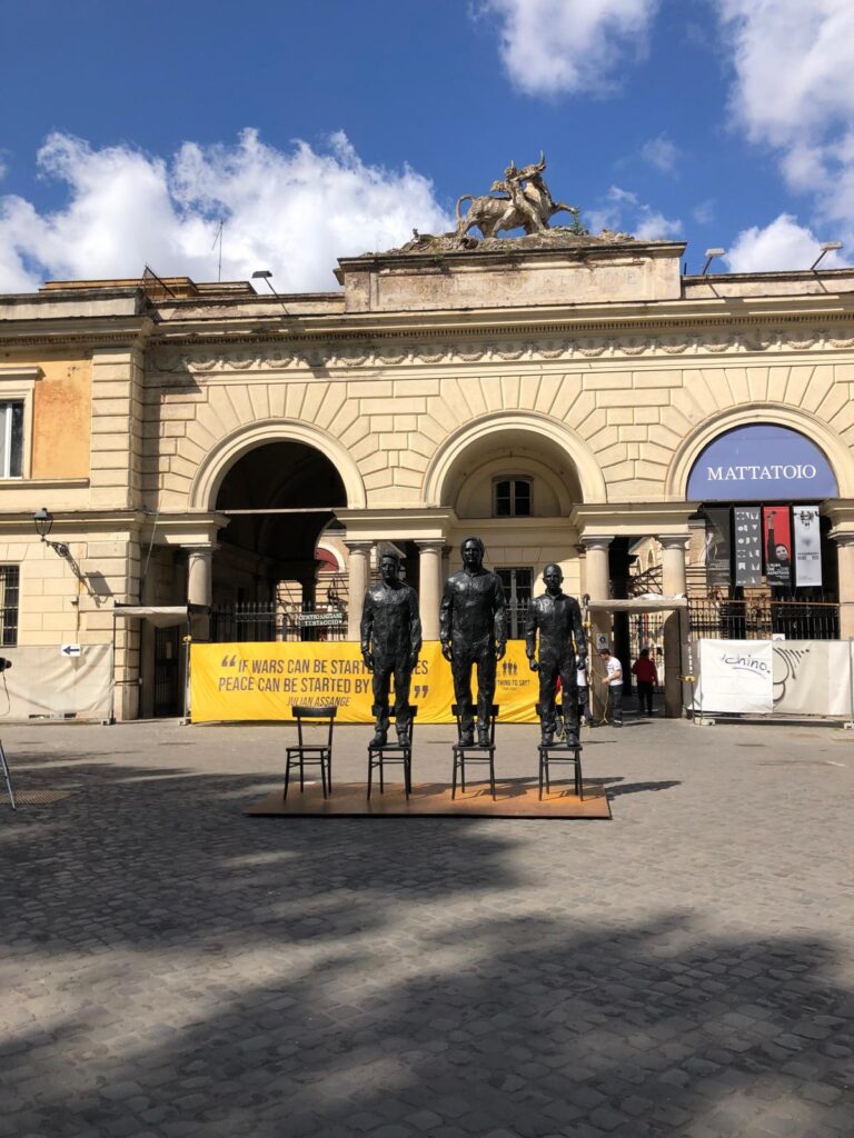 Roma Anything to Say oggi a Roma per Julian Assange