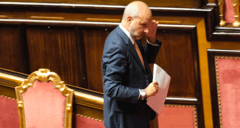 Il governo Meloni contro Schillaci: la scienza insorge sul caso no vax