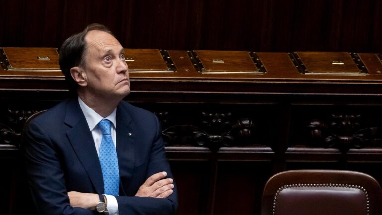 Strategia della tensione 2.0: la destra rilancia vecchi fantasmi per coprire crisi e fallimenti