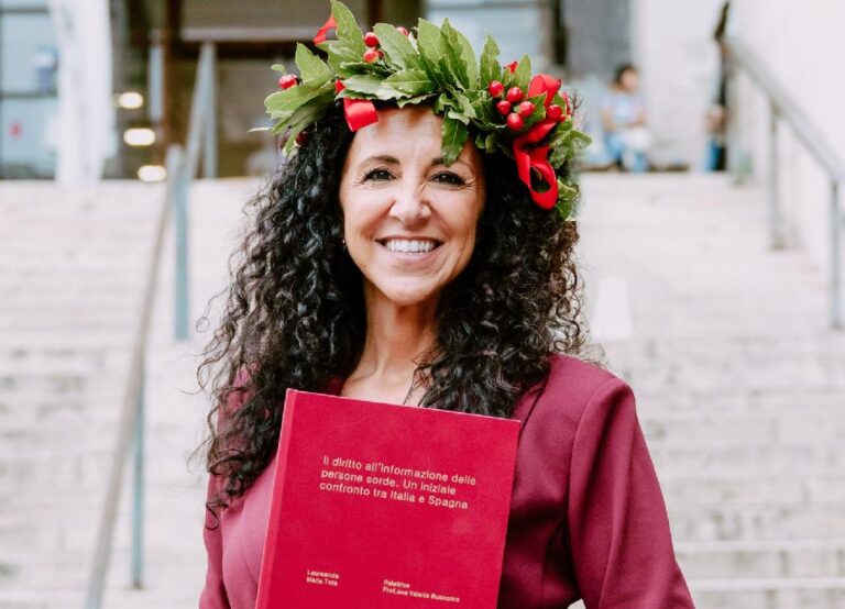 Mary che parla con la lingua dei segni, storia di una giornalista speciale