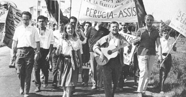 Guido Piovene “inviato speciale” alla Marcia Perugia-Assisi del 1961
