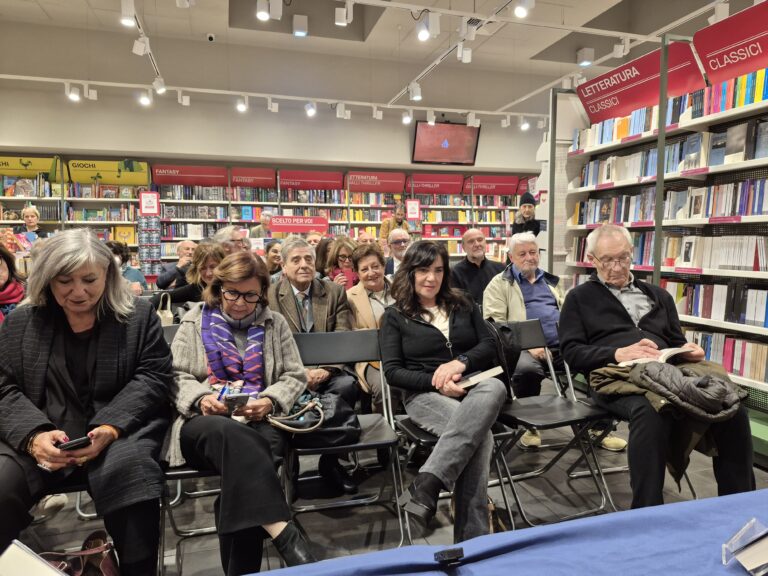 Presentazione molto partecipata, a Roma, del saggio di Bertoni e Vita sulla RAI