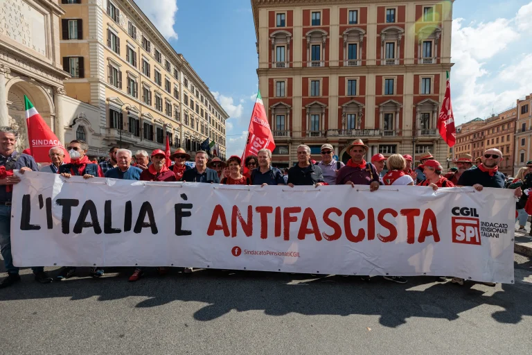 La Lega vuole definire gli “Antifa” terroristi. Ma l’Italia non è gli Stati Uniti
