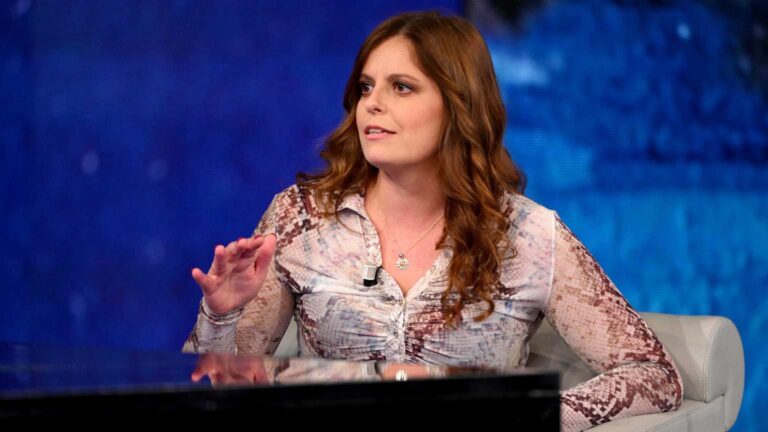 Controllo di polizia “preventivo” sull’eurodeputata Ilaria Salis. Avs: chiarimenti dal Governo, lesione grave