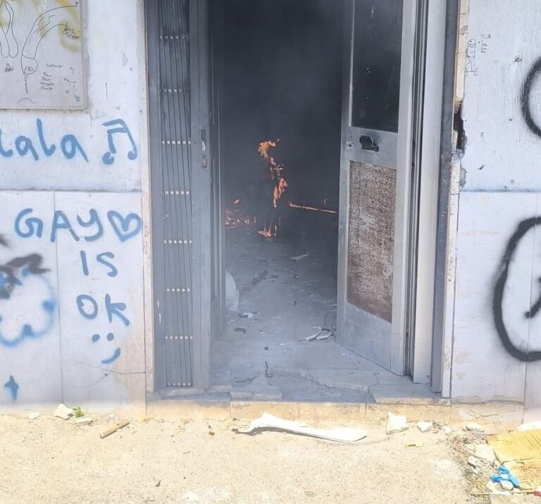 Attacco incendiario al presidio di Libera a Boscotrecase, ANPI e società civile: “Colpita la democrazia, serve risposta immediata”