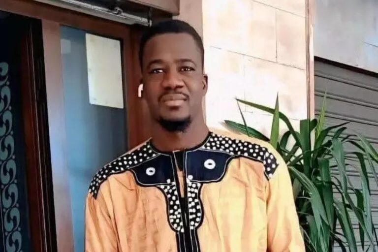 Storia di sangue all’alba. Muore Bakari Sako nel silenzio di tutti