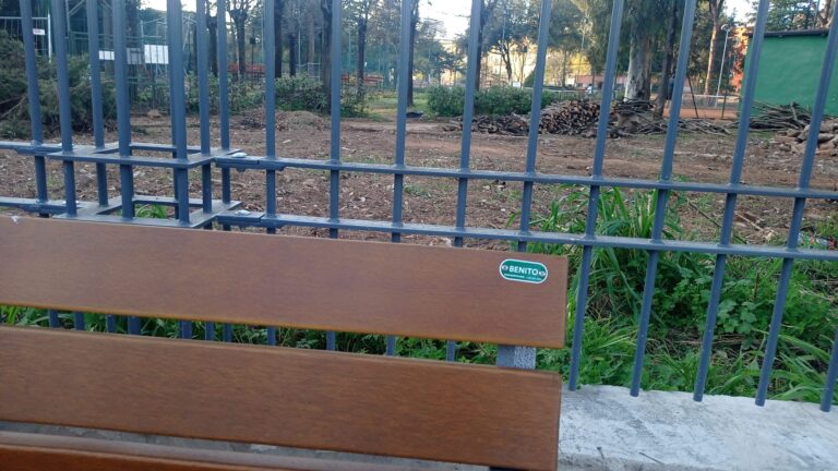 Benito torna al parco di Latina, sotto forma di panchina