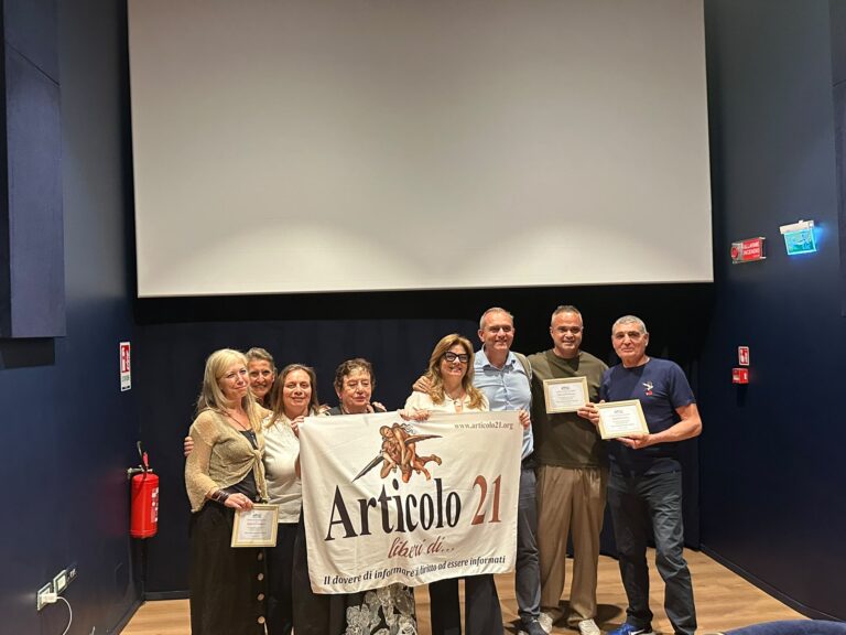 Anche Articolo21 Campania alla proiezione campana di “A Tu Lado” di Cristano Regina