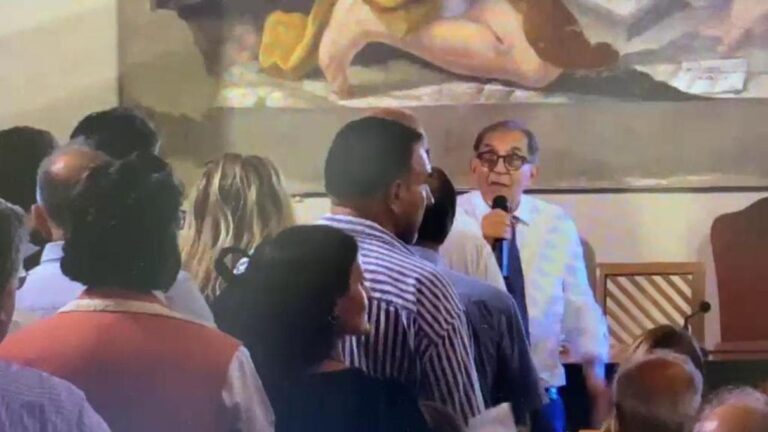Almirante a Bologna in un video a Palazzo d’Accursio per ricordare il padre di Galeazzo Bignami, dimenticando che lì vi fu la prima strage fascista