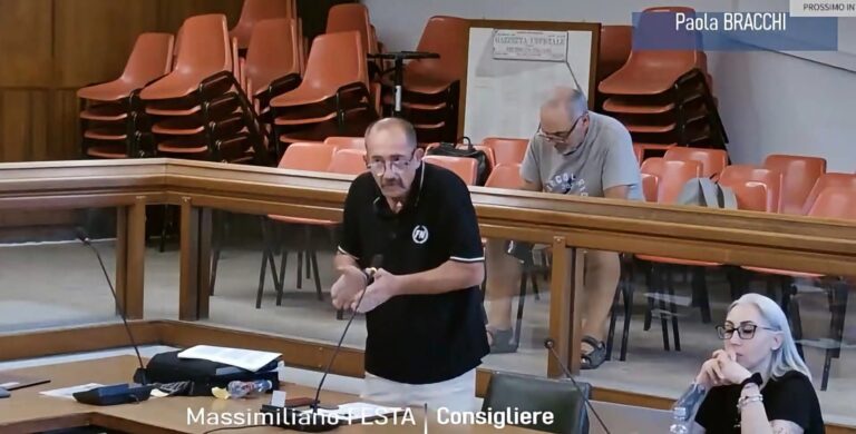 Cormano, quando l’aula consiliare diventa un palcoscenico neofascista