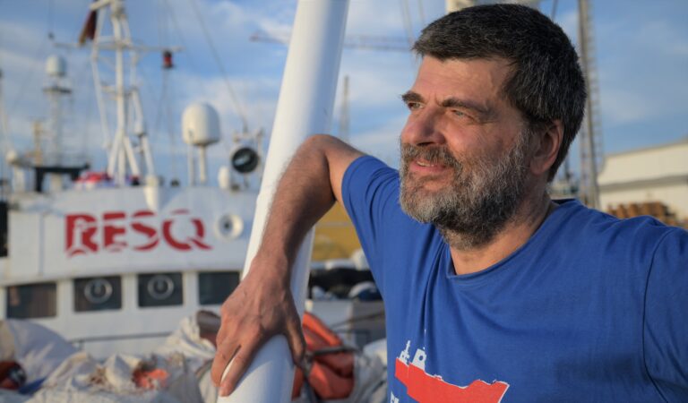 “Insieme torniamo in mare”. La campagna di ResQ – People Saving People. Intervista a Luciano Scalettari