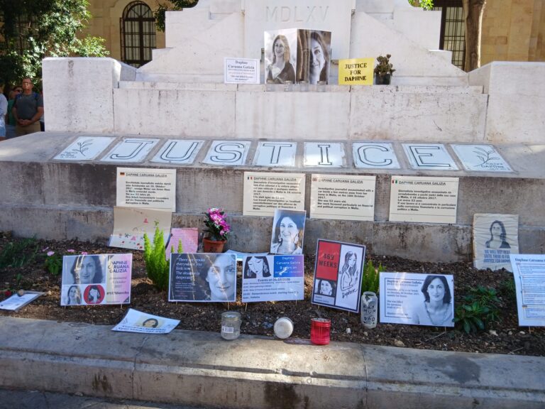 Sul memoriale dedicato a Daphne. E quel che resta