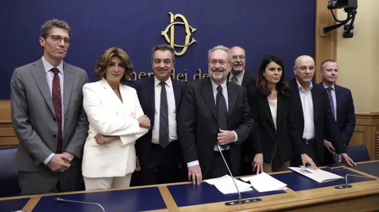 Pioggia di ricorsi contro la legge elettorale della maggioranza