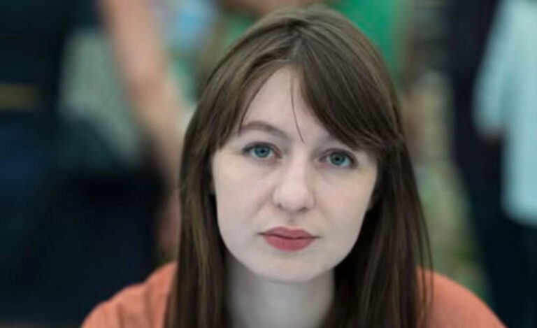 Sally Rooney indesiderata in Inghilterra